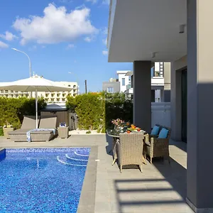 Villa Pernera, Protaras