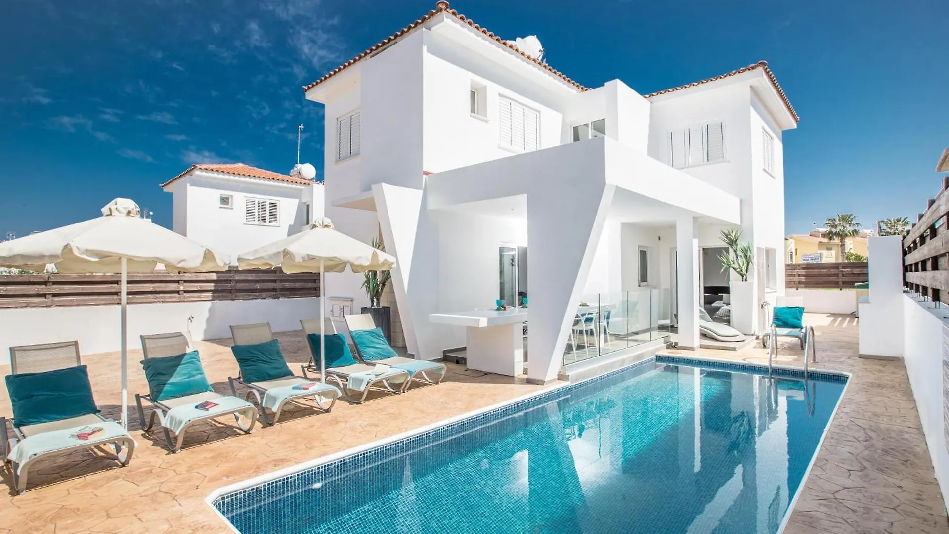 Marimar Villa Protaras